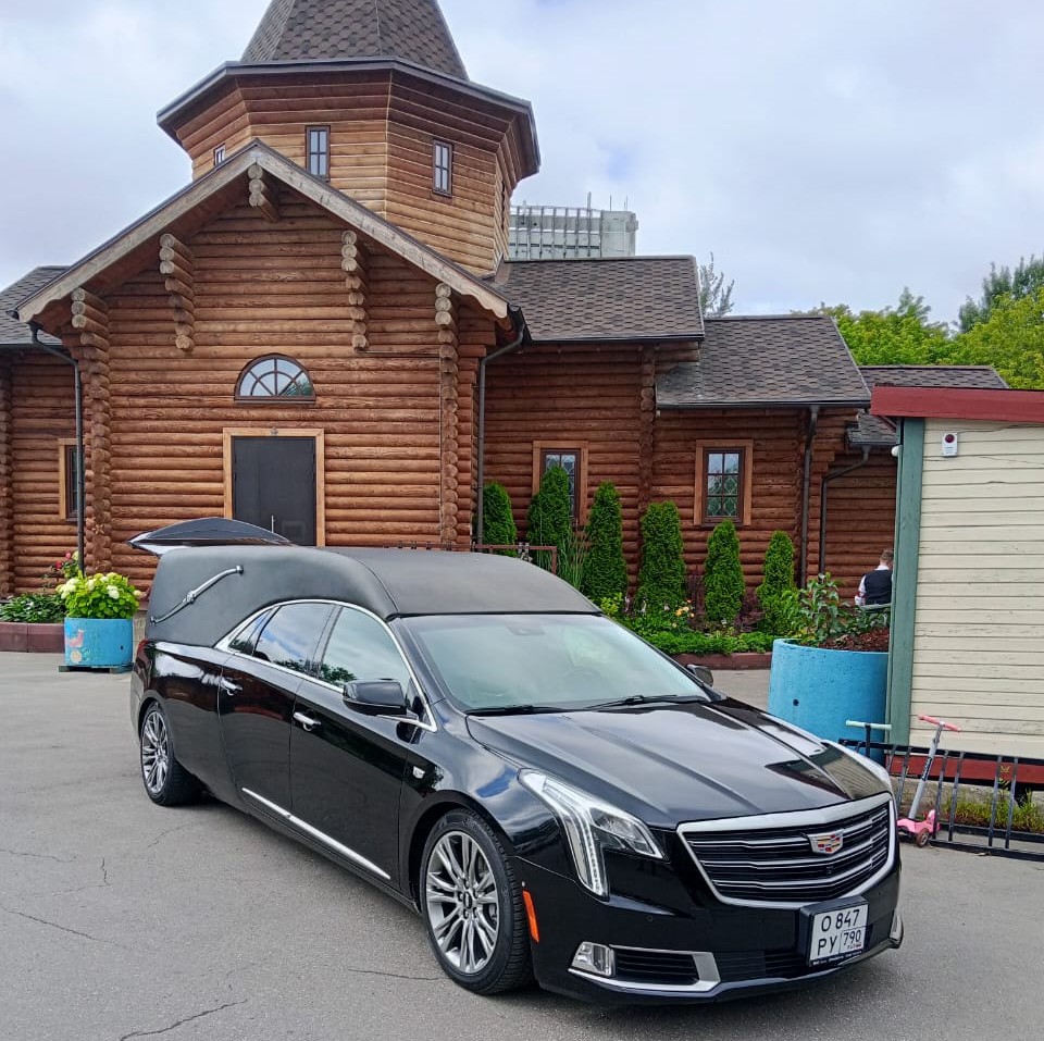 Ритуальный катафалк Cadillac