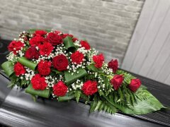 Венок на могилу/гроб из живых цветов №31