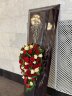 Венок на могилу/гроб из живых цветов №44 в Санкт-Петербурге